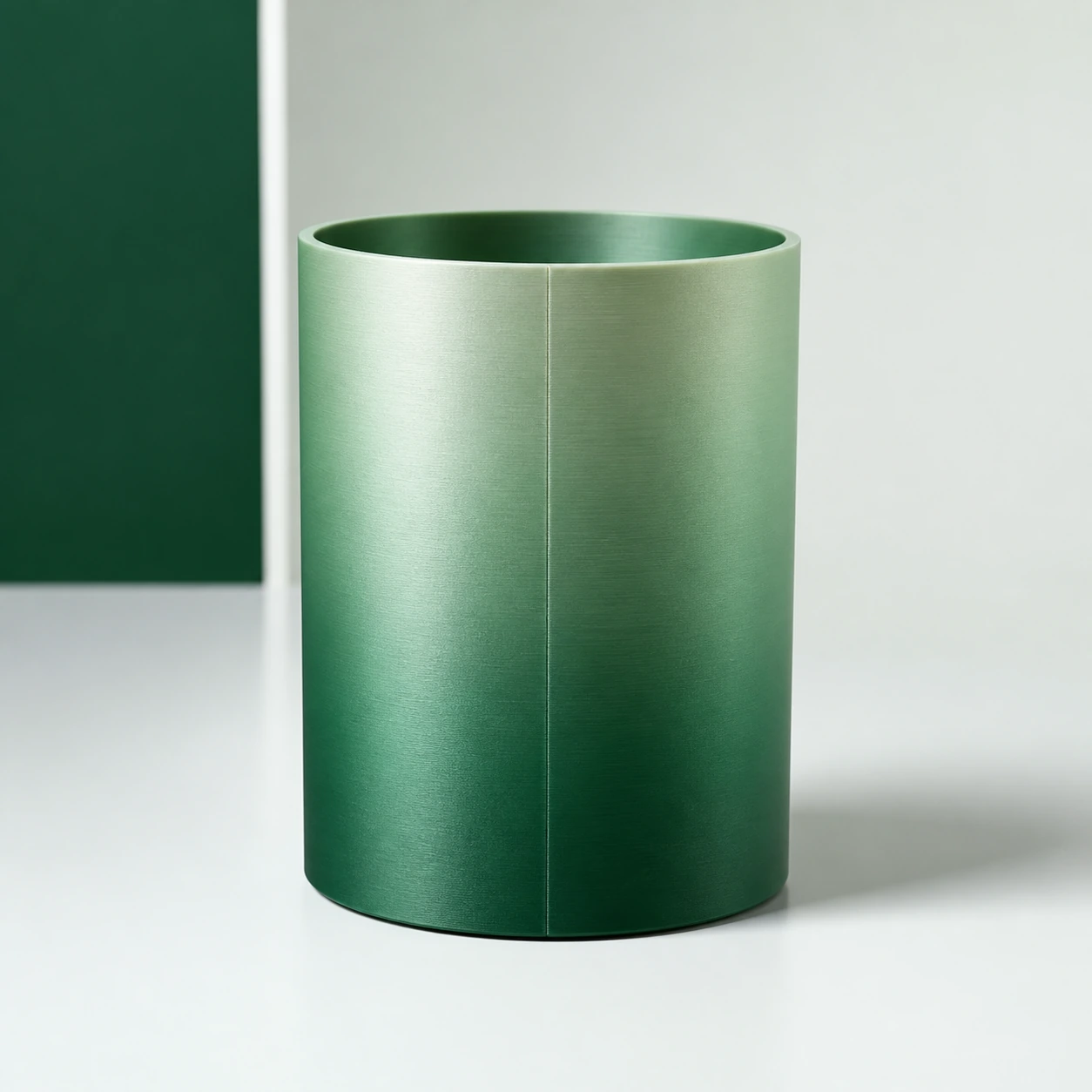 Gradient Silk Water PLA Basic Gradient: 3D-printed cylindrical vessel with a deliberately visible but clean vertical seam for inspection
